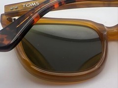 TOMS ONE FOR ONE MEMPHIS 10011335 50/20 147 Butter Sunglasses WW771