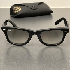 Ray-Ban RB2140 Original Wayfarer 901/32 Black Brown Gradient Sunglasses 50-22 It