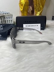 Oakley Holbrook Polarized Sunglasses Transparent Grey Frame Black Lens UV400 New