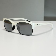 Oakley Sunglasses Pearl White Polarized Gray Lenses 53□16-145 RSVP Made In Italy