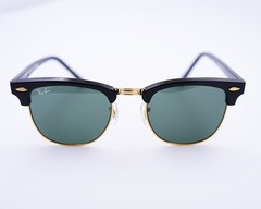 Ray-Ban Sunglasses RB3016 Clubmaster Classic Black Frame Green Lens 49mm Unisex