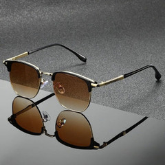 Vintage Square Sunglasses Metal Frame Unisex UV400 Retro Fashion Unisex Eyewear