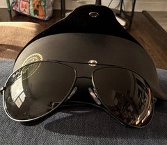 Non-Polarized Ray-Ban Men’s Aviator Sunglasses Black Metal Frame