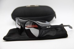 NEW OAKLEY OO9440-0456 CLIFDEN BLACK GRAY AUTHENTIC SUNGLASSES 54-17