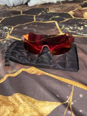 FERRARI SCUDERIA FZ6024U 526 87 Red Ferrari Dark Red 33 mm Men’s Sunglasses