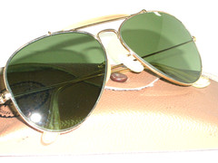 EARLY 1970’s 58[]14 VINTAGE B&L RAY-BAN GEP RB3 TRU-GREEN OUTDOORSMAN SUNGLASSES