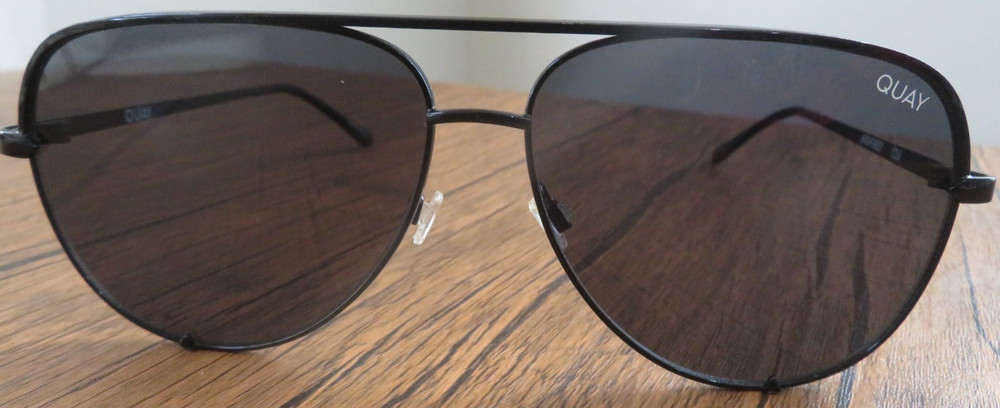 QUAY Australia High Key 126 Sunglasses Black Aviator Polarized Lens Cat 3