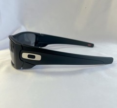 New Oakley Sunglasses Fuel Cell OO9096-J560 Black Frame Silver Lens