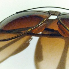 Mercedes-Benz Men’s Aviator Sunglasses Gold Metal Frame Brown Gradient Lens
