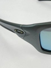 Oakley Valve OO9236-11 Sunglasses Men Women Sports 1.0 in Temple