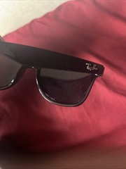 Ray-Ban Justin Classic Unisex Grey Lens Black Sunglasses – (RB4165 622/T3)