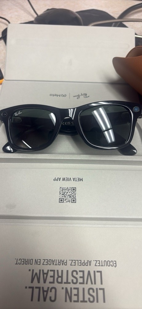 Ray-Ban RB 2132 901L New Wayfarer Black-Crystal Green Sunglasses