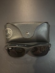 Ray-Ban New Wayfarer RB2132 622 Sunglasses w/case Matte Black 55 18 145