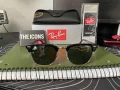 Ray-Ban RB3016 Clubmaster Black/Gold Green G-15 Glass Lens 51-21 145