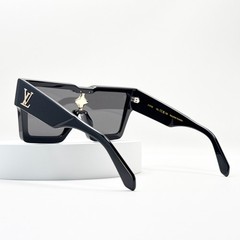 Louis Vuitton Z1578E Cyclone Shield Sunglasses Black Frame Dark Lens LV Logo