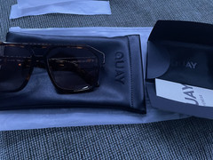 QUAY Men’s Tortoise Shell Square Sunglasses Brown Gradient Lenses Lightweight