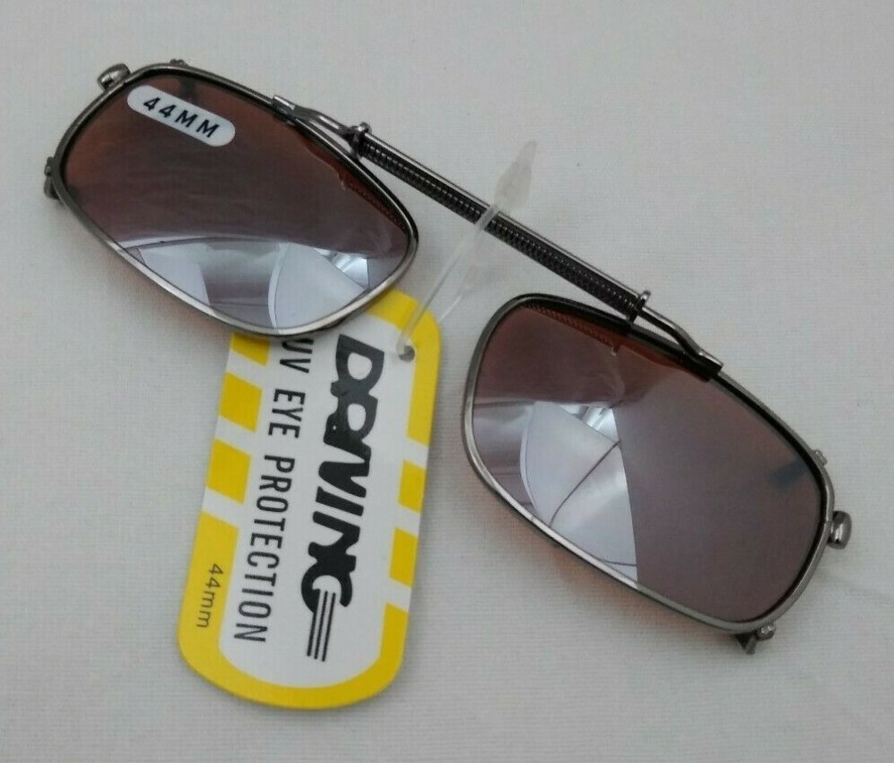 NEW DRIVING UV 09744A Eye Protection Clip on Sunglasses / 44MM