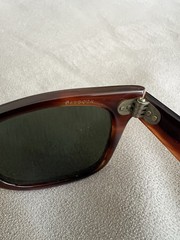 VINTAGE B&L RAY BAN GLOSSY THICK TORTOISE WAYFARER 5024 SUNGLASSES 80s