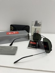RAY BAN RB3025 002 58 Black Unisex 62 mm Polarized Sunglasses