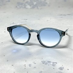 Classic Elegant Vintage Retro Style SUNGLASSES Round Blue Frame Light Tint Lens