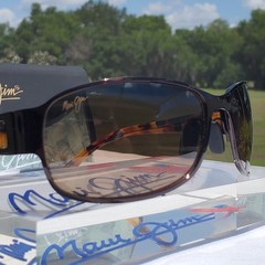 **NEW + RARE** Maui Jim “MAKENA” 244-20 Gloss Dark Brown {STAINLESS STEEL WRAPS}