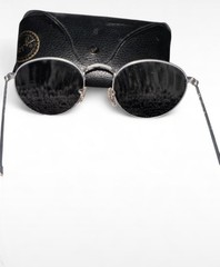 New RAY-BAN RB3447 Round Metal Frame Sunglasses Gunmetal Gray. 51-21-145. Dapper