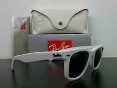 Ray-Ban RB2140 Original Wayfarer Classic Sunglasses White G-15 50mm Never Worn