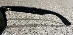Ray-Ban RB2132 New Wayfarer Black Green G-15 Sunglasses 52-18 Italy