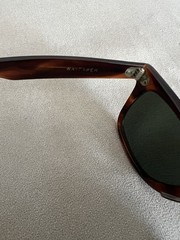VINTAGE B&L RAY BAN GLOSSY THICK TORTOISE WAYFARER 5024 SUNGLASSES 80s