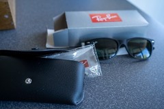Ray-Ban New Wayfarer Black Rubber G-15 Green Sunglasses ORB2132 55mm New in Box