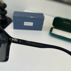 Gucci Men’s Square Sunglasses Logo Black Plastic Frame Gray Tinted Lenses