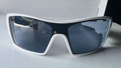 Oakley Oil Rig Polished White w/Black Lenses with Oakley Bag