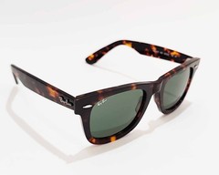 Ray-Ban RB2140 Original Wayfarer Classic Tortoise Frame Green Lens 50mm Unisex