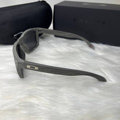 Oakley Holbrook Sunglasses Grey Woodgrain Frame Prizm Silver Polarized Lens New