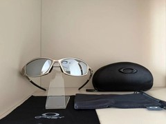 Oakley Hatchet X-metal Polarized Sunglasses Silver frames with black lenses