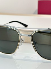 NEW Cartier Mod ：CT0326S Sunglasses Size ：57口20-145 Titanium