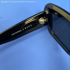 Sephora X DIFF Black Indy Sunglasses Branded Case & Microfiber Cloth Included