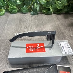 Ray-Ban Justin Matte Black Frame Light Grey Gradient Dark Grey RB4165 601/ 8g 54