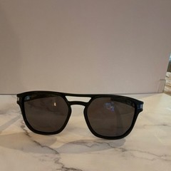 Oakley OO9436-0154 Rectangle Sunglasses Black Frame Gray Tinted Lens 54-18 140