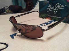 NEW DISPLAY Maui Jim “KAHUNA” 162-02 Gunmetal Frames/MAUI ROSE LENSES RARE!