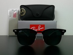 Ray-Ban RB3016 Clubmaster Classic Sunglasses Black/White 51mm Never Worn