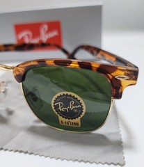 Ray-Ban RB3016 Clubmaster Sunglasses Tortoise Shell Frame Glass Green Lens 51 mm