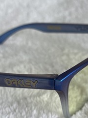 Oakley Frogskin Youth FORTNITE Sunglass NIB never worn
