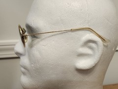 Authentic Vintage 80’s Ray-Ban Bausch & Lomb W0976 Gold Oval Metal Sunglasses