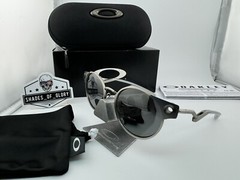 OAKLEY DEADBOLT SATIN CHROME WITH PRIZM BLACK SUNGLASSES OO6046-01 RARE NEW