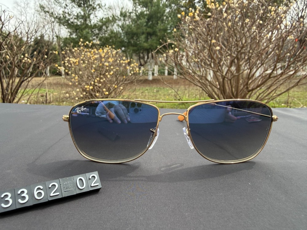 Ray-Ban RB3362 Aviator Sunglasses Gold Frame with Gradient Blue-Grey Lenses