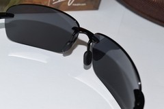 Maui Jim 422-02 Breakwall Polarized Rimless Sunglasses Black/Neutral Grey
