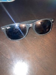Ray Ban RB 2132 Unisex(?) Sunglasses
