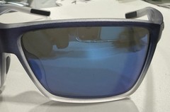Costa Del Mar Rincon 580G Midnight Blue Frame, Gray Gradient Glass Lenses
