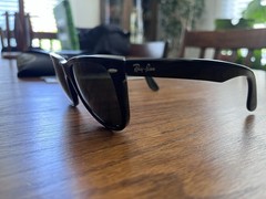 Authentic Ray-Ban Original Wayfarer Polarized Sunglasses (RB2140 901/58)